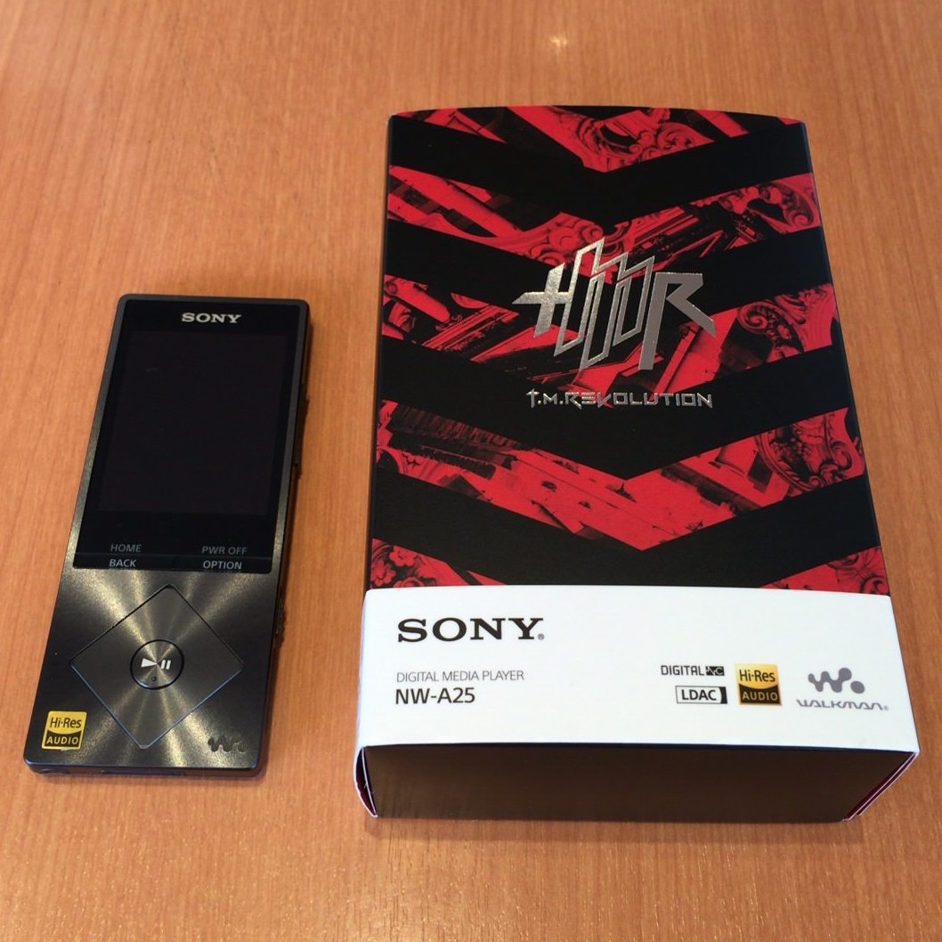 Sony H Ear Walkman T M Revolutionth Anniversary がハートを射抜いたので買ってみた Scripta
